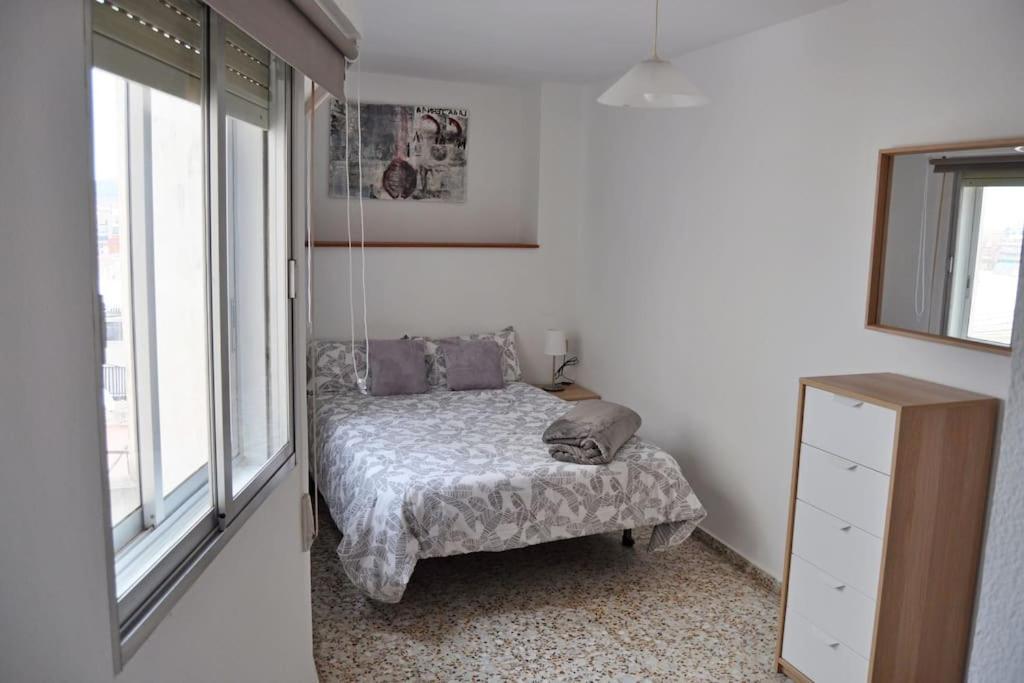 Apartamento Apartamento Amplio y Luminoso Plaza America, WIFI Alicante Exterior foto